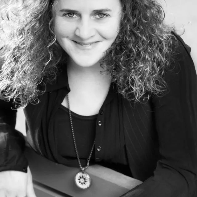 Nathalie Claude